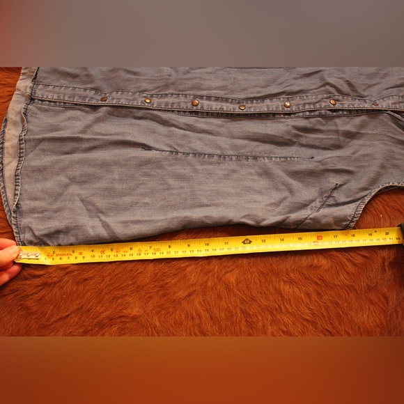 Button Up Shirt - Picture 5 of 6